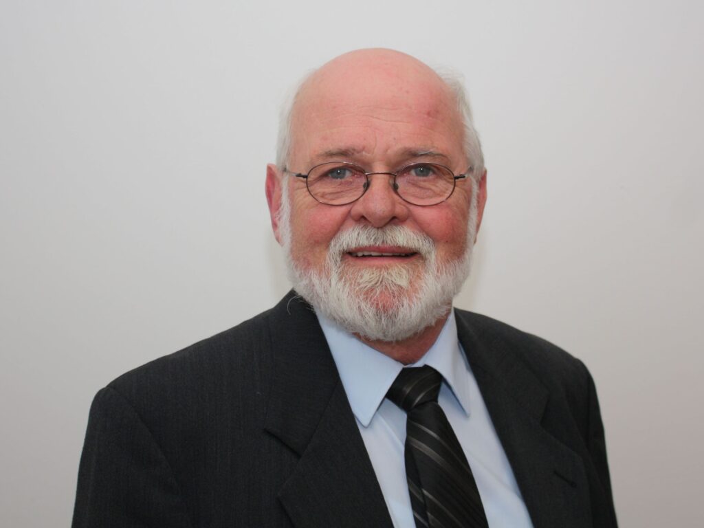 Das Portrait zeigt den Orgelbauer Matthias Schuke und dient als Beitragsbild zu seinem Nachruf der Evangelischen Kirche Potsdam auf Ihrer Webseite zur 'Spende für die Orgel in Babelsberg'